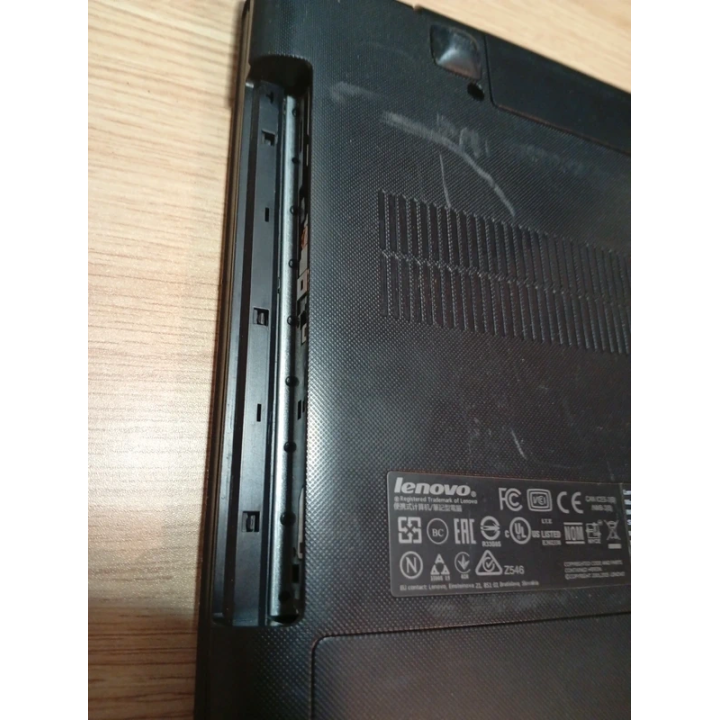 Portátil Lenovo 300-17ISK Para Piezas | Repuestos y Hardware | ChollosPC