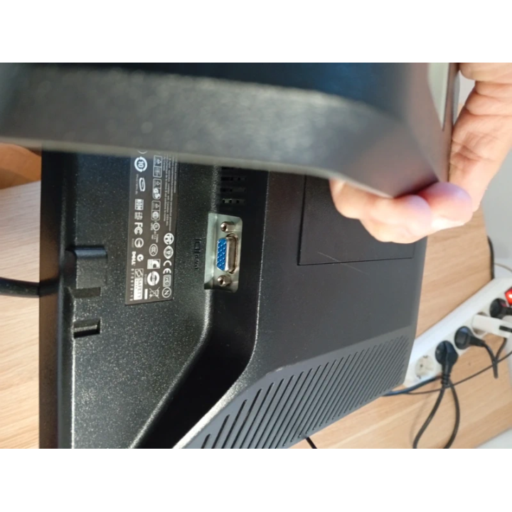 Monitor Dell E178FPc 17” 4:3 LCD Barato y Reacondicionado | ChollosPC
